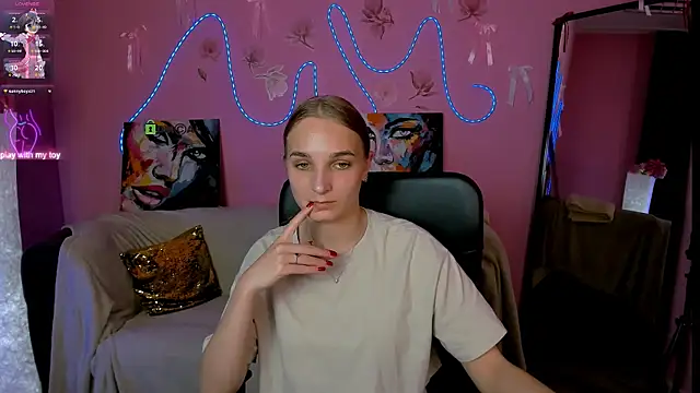 ollivia_dream webcam