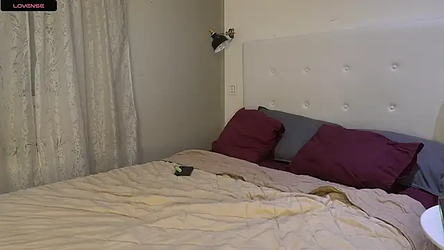 adellle webcam