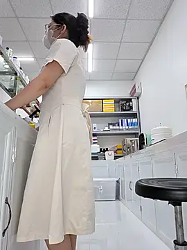 HinaLovely webcam