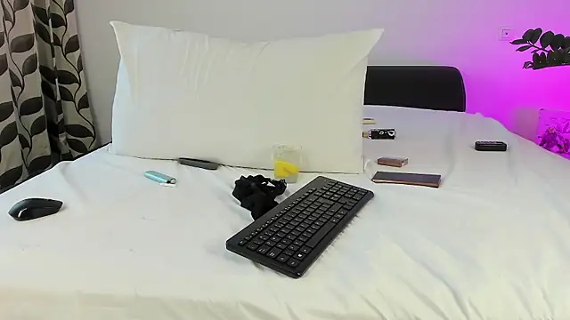 LaranyaX webcam