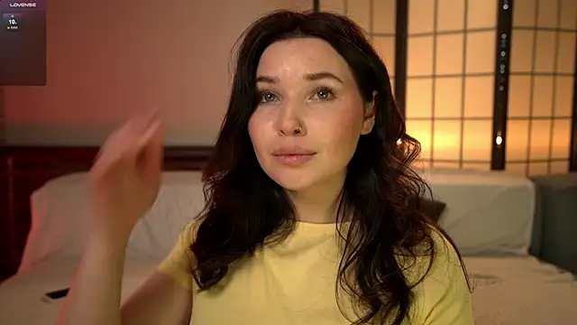 Hidden_boobs webcam