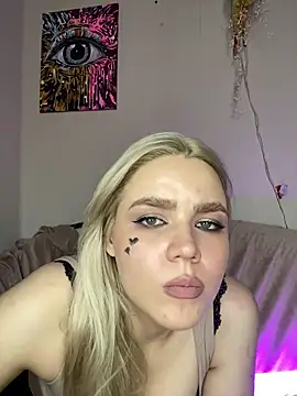 April_Purr webcam