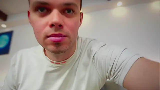 doll_boy_ob webcam