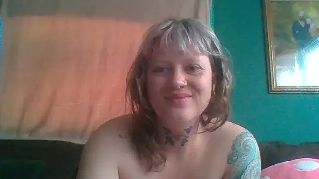 RosieSwitchBitch webcam
