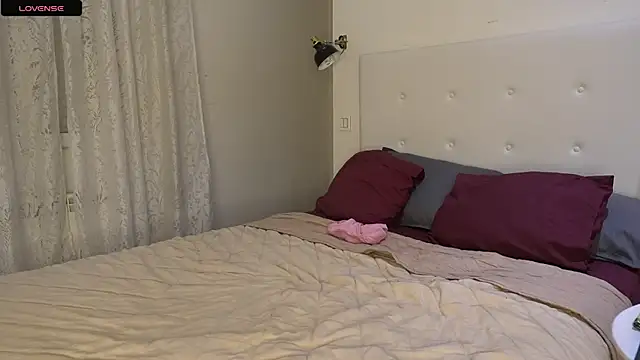 adellle webcam