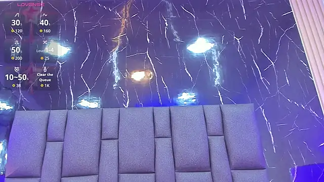 BustyGlow webcam