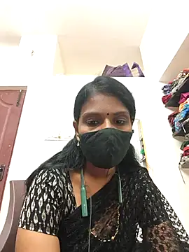 Webcam Model (Tamil_Yalini12)  is live.Free join now!