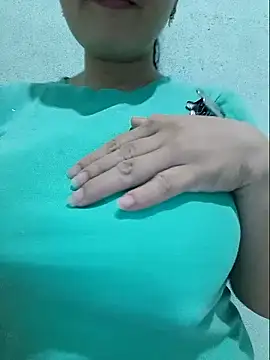 Shine_Mai webcam