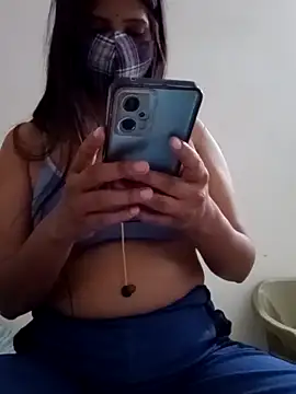 Ipsita-bold webcam