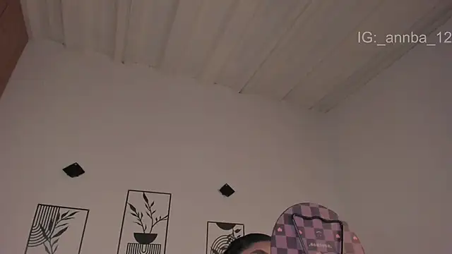 annie_barozzi webcam
