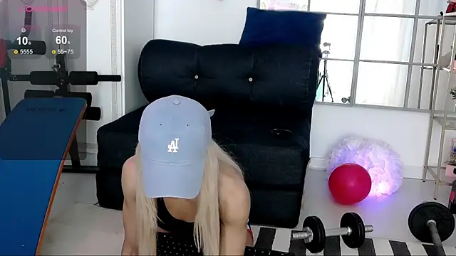 SarahRaynex webcam