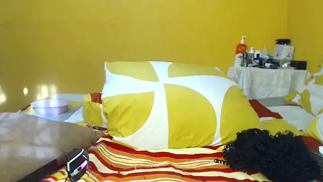 bustykelly webcam