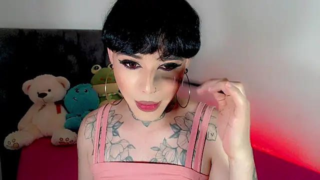 Modelo: little_star_porn