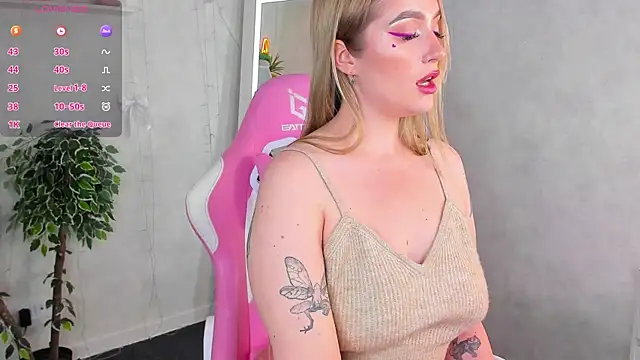 Viickie_Nelsson webcam