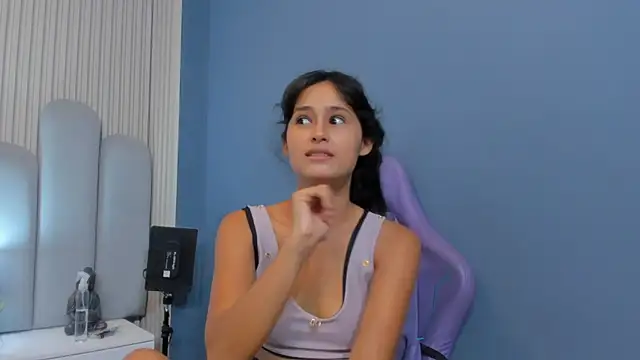 luly_dreams webcam