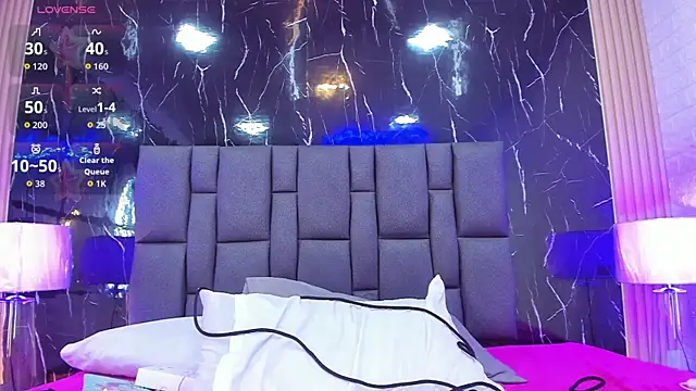 BustyGlow webcam
