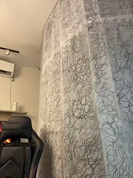 saracaball_ webcam