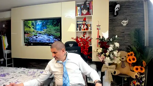 SpartacusDaddy48 webcam