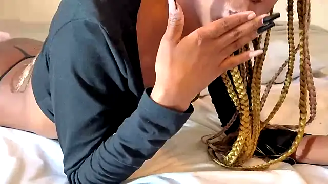 PetiteEbonyBabe webcam
