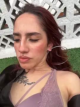 elodie_rouge webcam