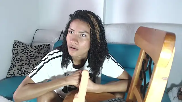 mailyn_gold webcam