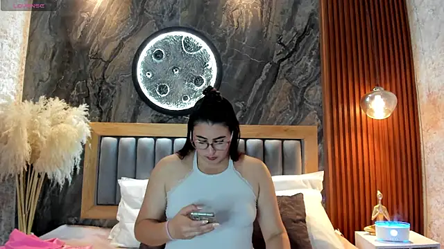 BellaPeers_ webcam