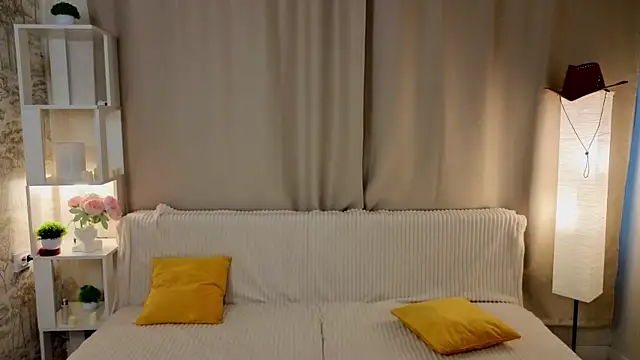 CythiaFelmet webcam