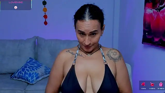 Sara_Charmy webcam