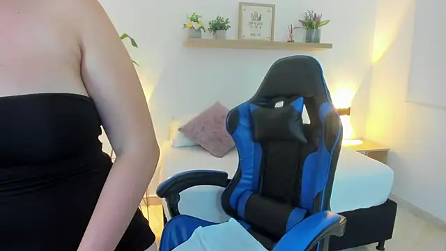bella_99_ webcam