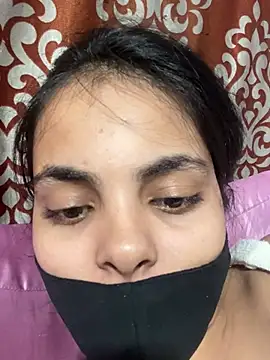 Sandhya_77 Live Webcam on Stripchat