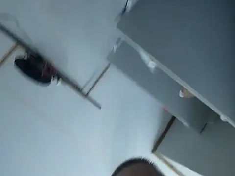 Bi_curious86 webcam