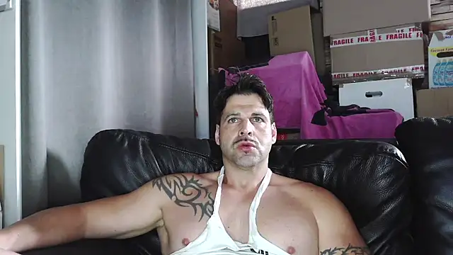 XxBigboybandxX webcam