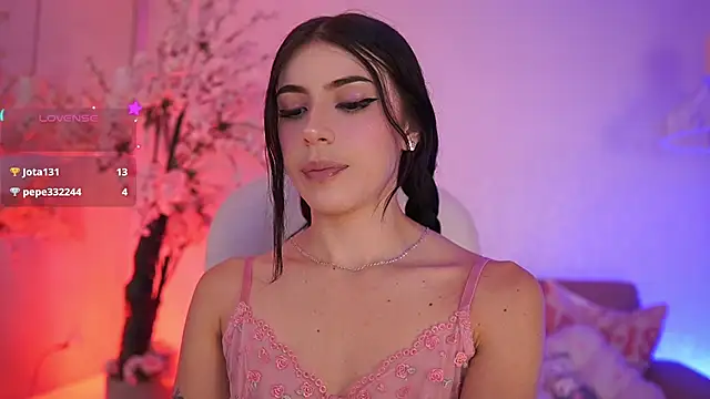 JadeSummerr webcam