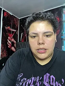 Hailey_Curvy webcam