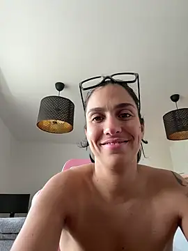 LaPetiteKim webcam