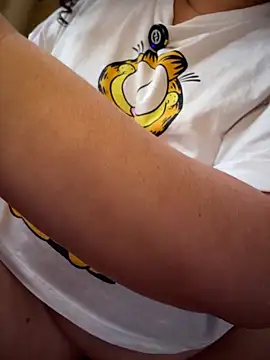 CurlyMilf_Vannexxxa webcam