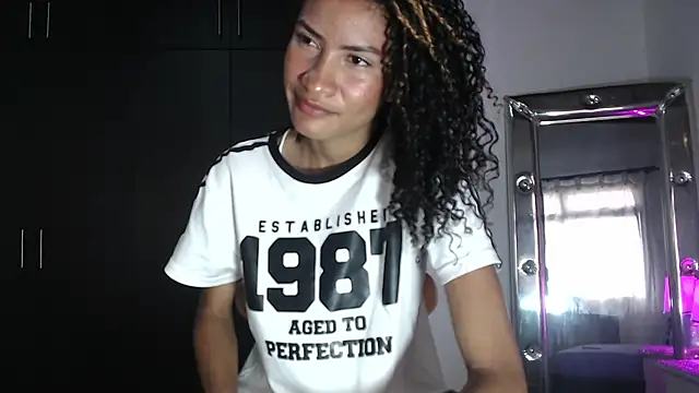 mailyn_gold webcam