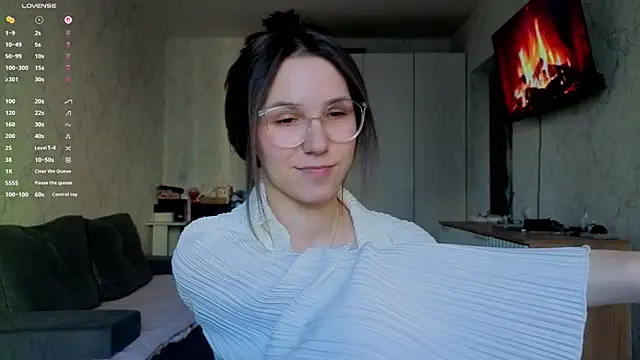 Honey_Peachy webcam