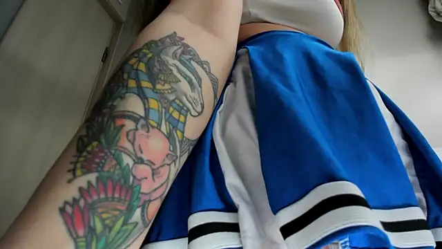 JuliaBusty live sex cam