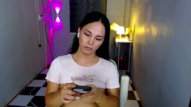 SanyaGirlx webcam