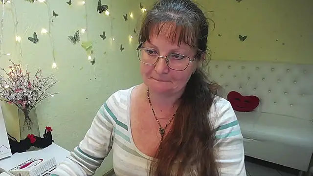 VanessaHotts webcam