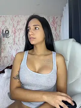 UrNewFantasy webcam