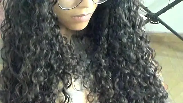 Ama_music webcam