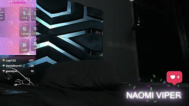 Naomii_Viper webcam