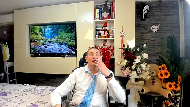 SpartacusDaddy48 webcam