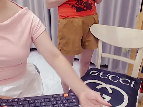 Funnygirl_9x webcam