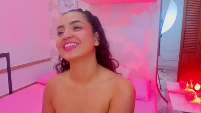 Emma_Thompssonn webcam