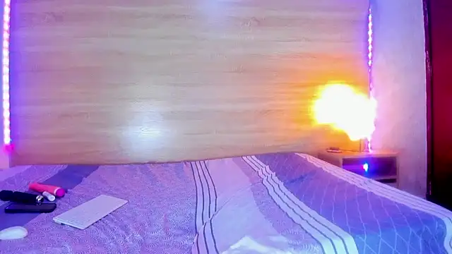 ambarvioletcm webcam