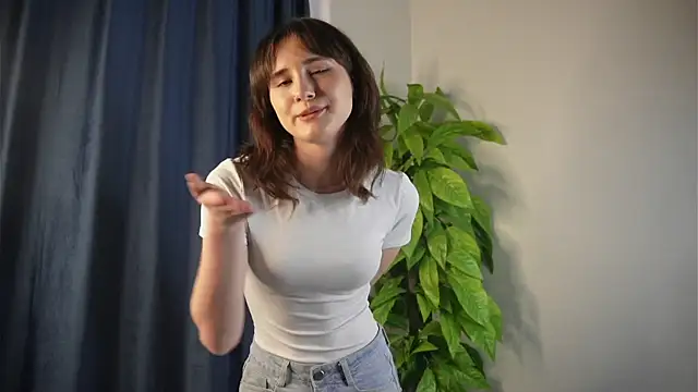 HelaineShoe webcam