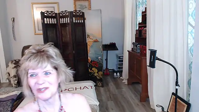 SindeeDix webcam
